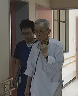 《最后站着的医生》影评：战火下的医者仁心与人性抉择