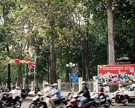 《我们在这里生活》：纪录片背后的生命诗歌，探索尊严与自然